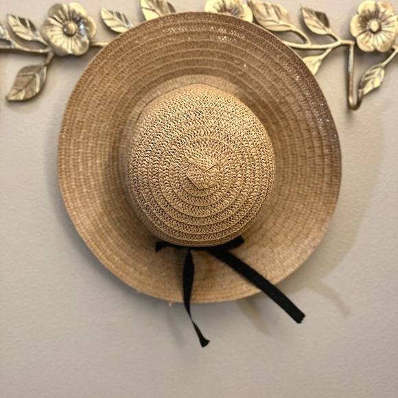 Accessories - Raffia Sun Hat with Black Ribbon